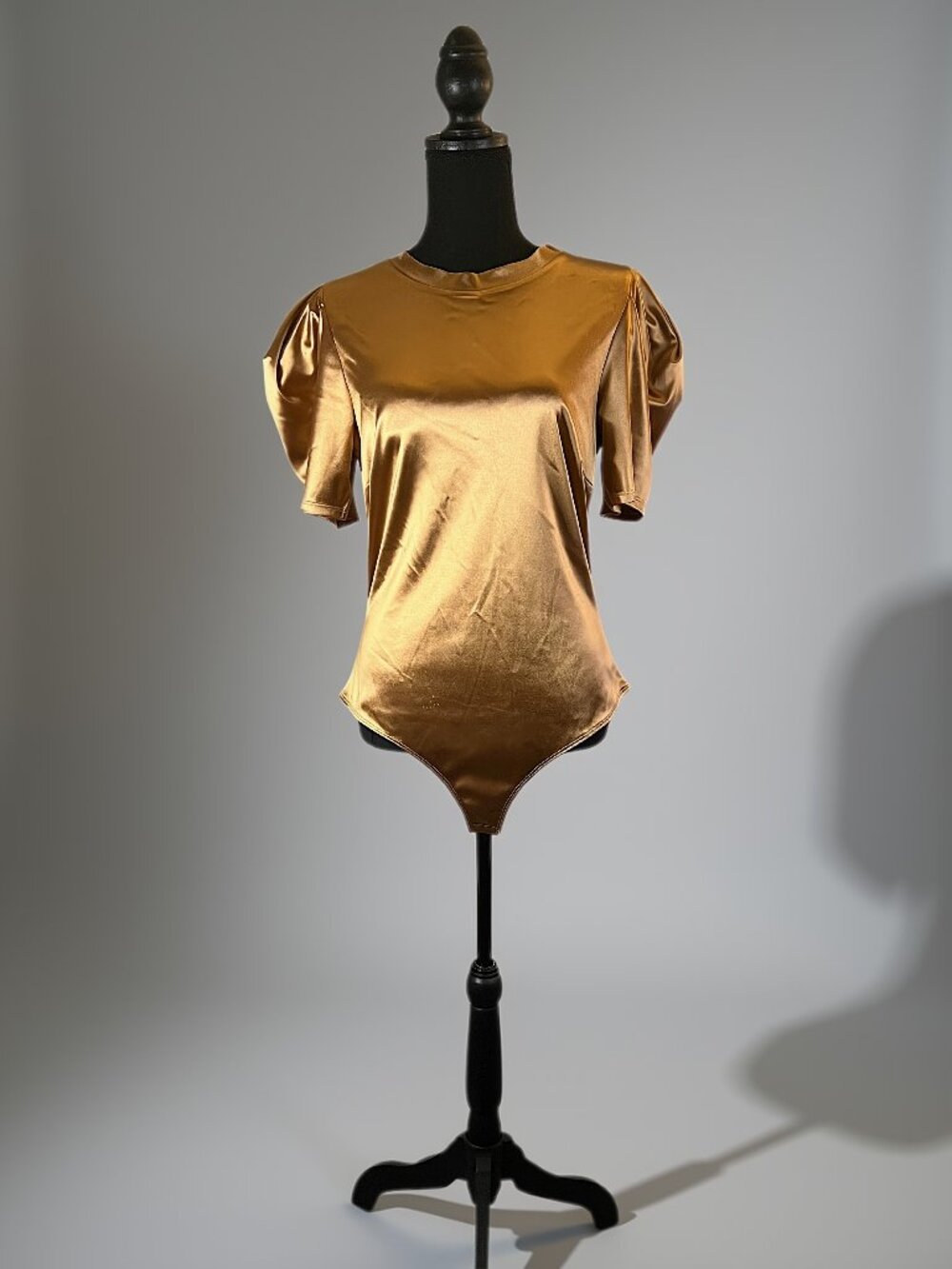 Haute Monde Metallic Gold Puff Sleeve Bodysuit Size L Glam Y2K